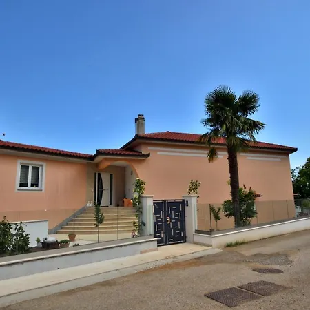 Διαμέρισμα New With Terrace 3 Poljane